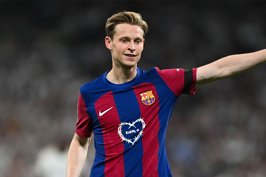 MU Kena Sikut Liverpool : Ikut Tertarik Boyong Frenkie De Jong